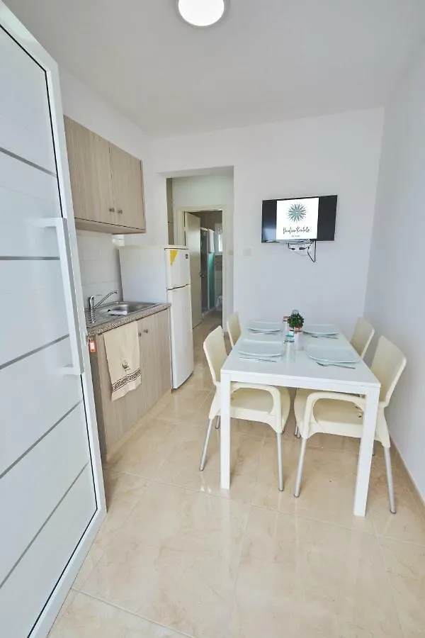Fig Tree Giannis Apartment Protaras
